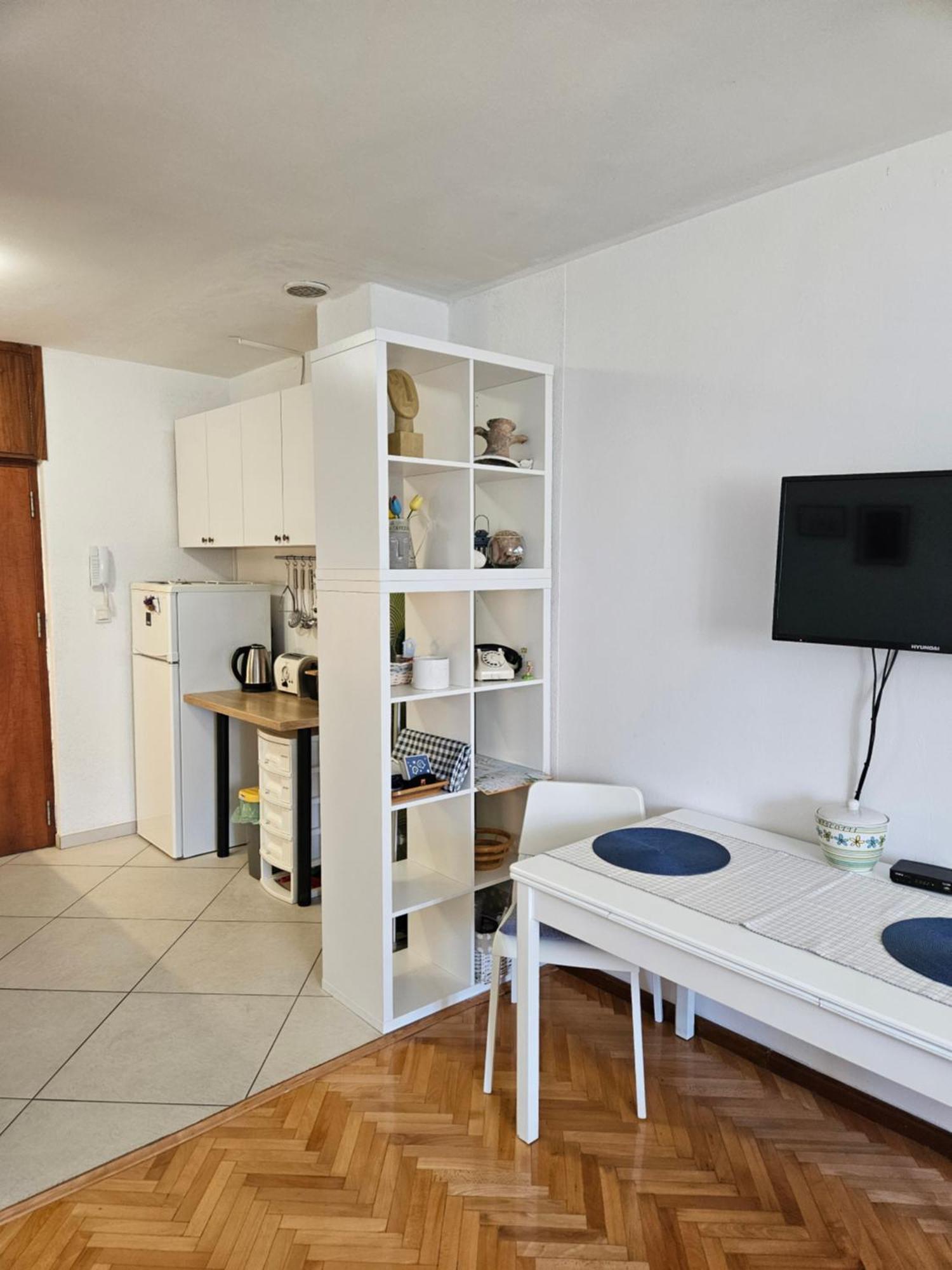 Beautiful Cozy Apartment Jug In Nice Neighbourhood. Split Exterior photo